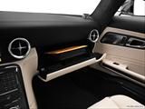  Glove box open photo